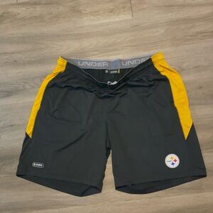 Under Armour Men's Black & yellow Pittsburgh Steelers shorts